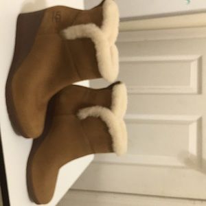 UGG PURE Wool Women’s Rain Boots